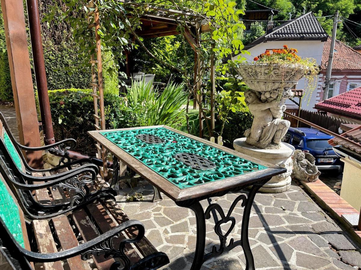 Dream House Brasov Hotel Bagian luar foto