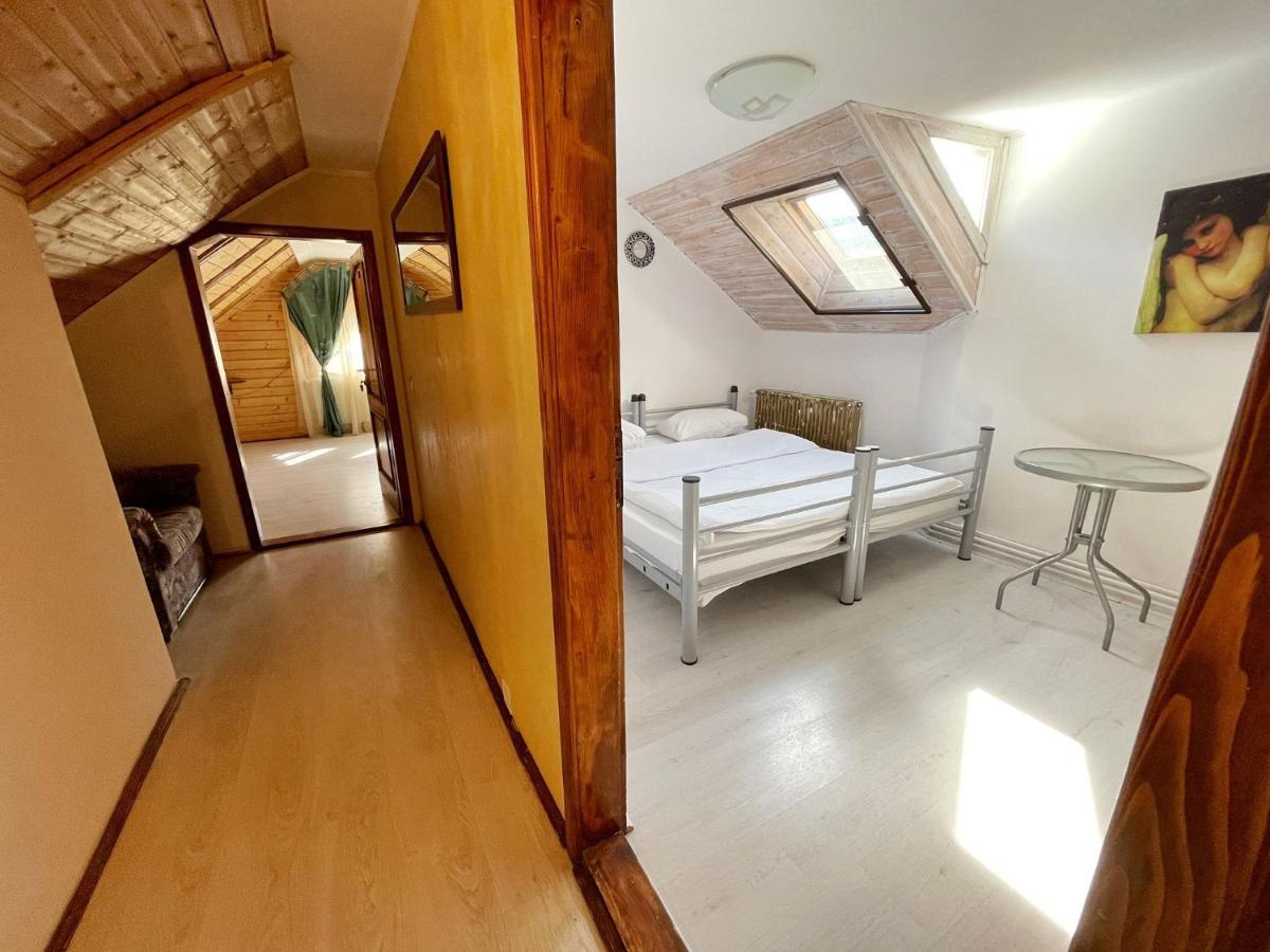 Dream House Brasov Hotel Bagian luar foto