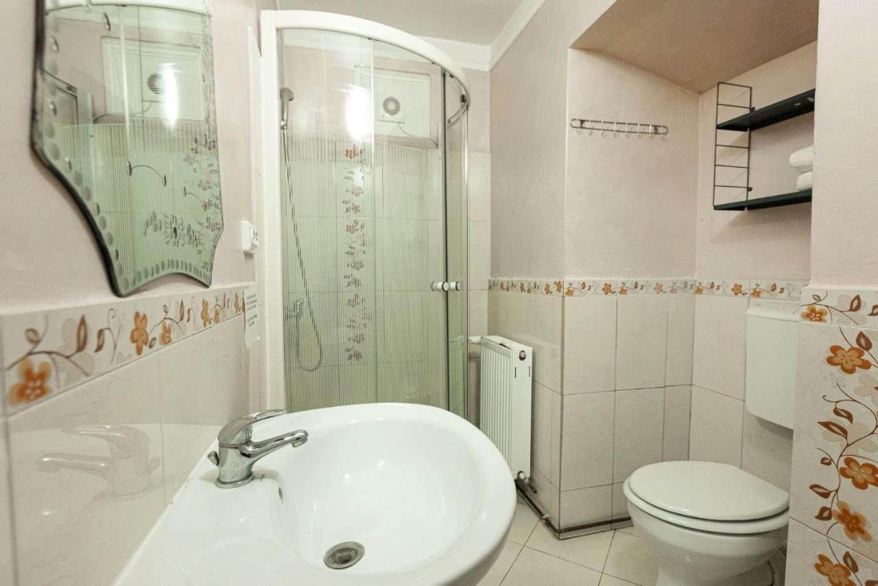 Dream House Brasov Hotel Bagian luar foto
